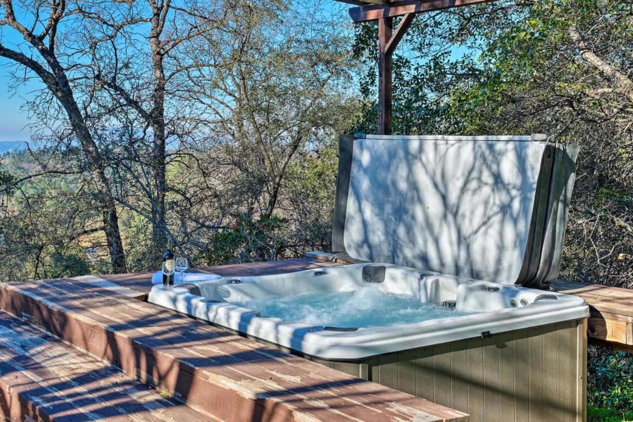 Peaceful Columbia Retreat With Hot Tub And Mtn Views! Villa Kültér fotó