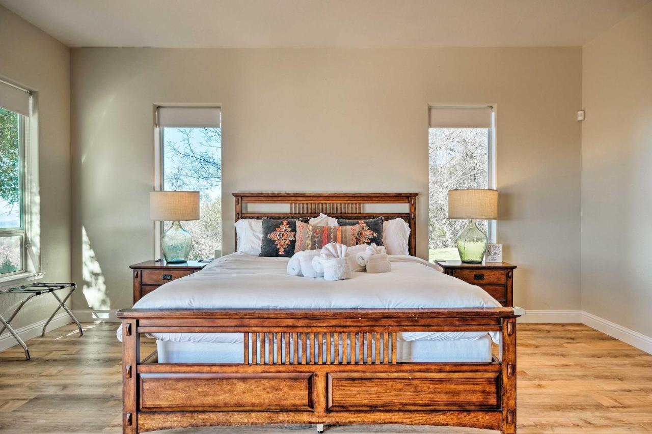Peaceful Columbia Retreat With Hot Tub And Mtn Views! Villa Kültér fotó